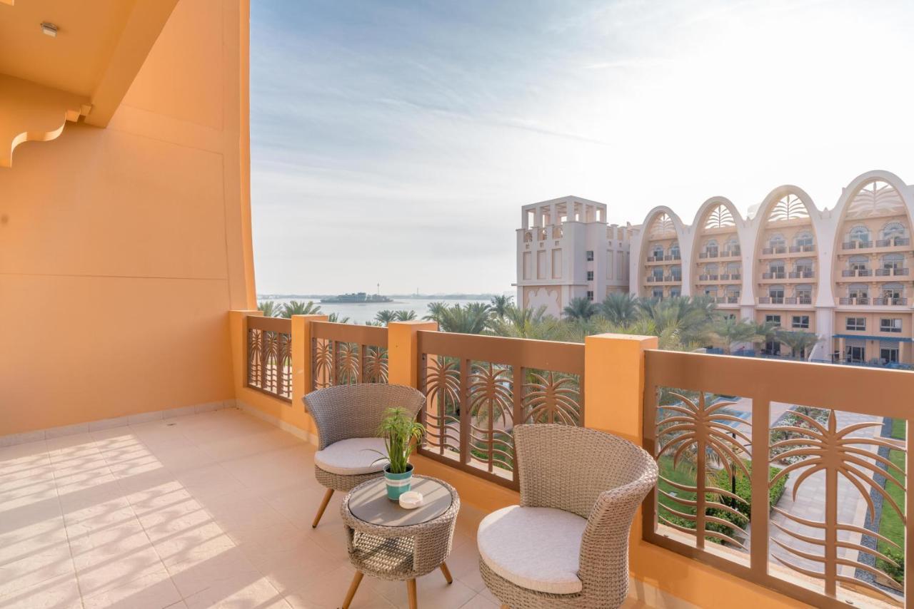 Globalstay At Palm Jumeirah Beachfront Paradise With Pool And Gym ดูไบ ภายนอก รูปภาพ