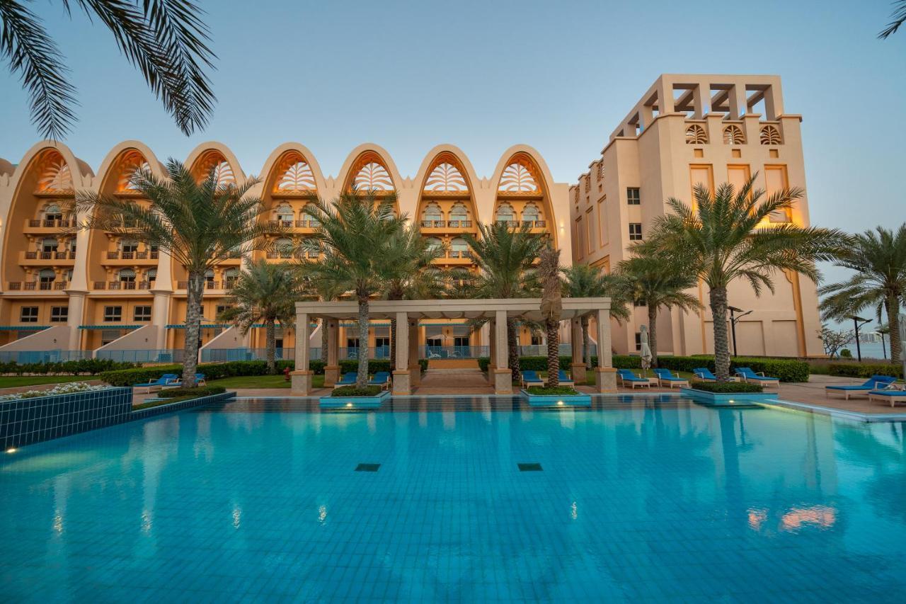 Globalstay At Palm Jumeirah Beachfront Paradise With Pool And Gym ดูไบ ภายนอก รูปภาพ